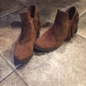 Not rated booties! In great condition.